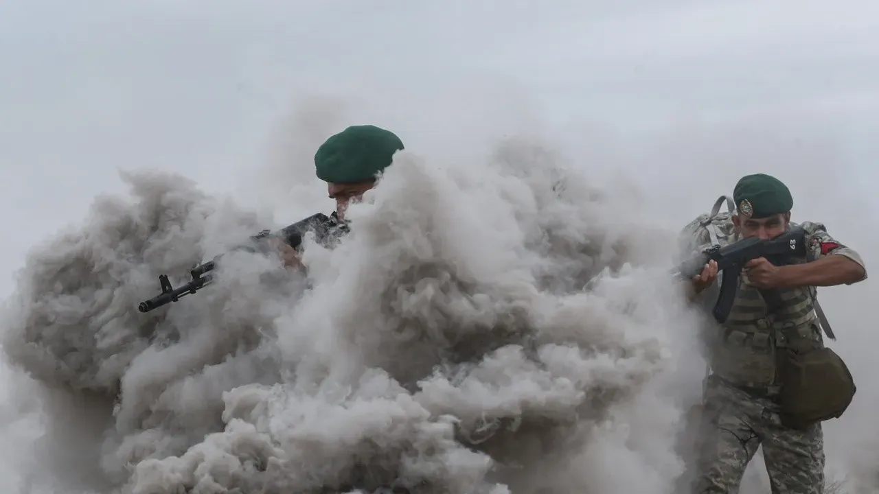 iran-hurmuz-bogazinin-dogusunda-a-1-xxfm-coverjpg