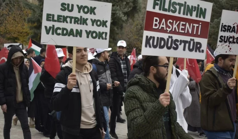 aa-20231221-33242066-33242063-elazigda-filistine-destek-yuruyusu-yapildi