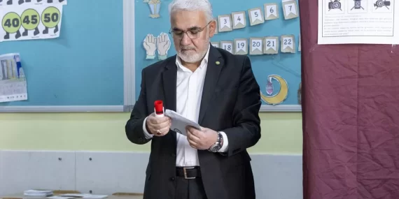 Hüda Par Genel Başkanı Yapıcıoğlu, Oyunu Kullandı