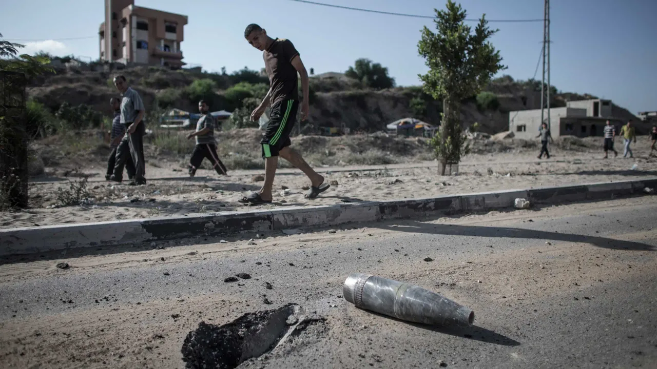 israel-gaza-war-photographers-20-1
