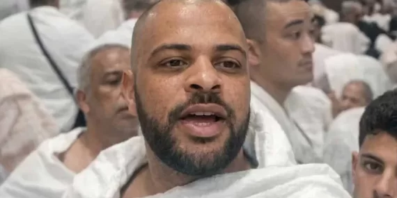 Kabe’de Mucize: 21 Yıl Sonra Ilk Kez Konuştu
