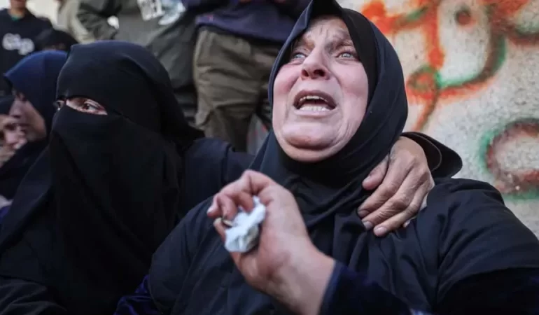 Gazze’de dram: Eve dönen anne iki oğlunu şehit buldu