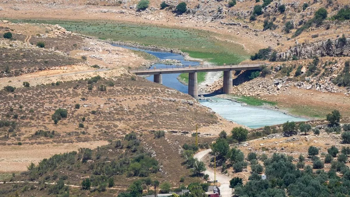İsrail'den "tam işgal" ve Güney Lübnan'ı boşaltma tehdidi!