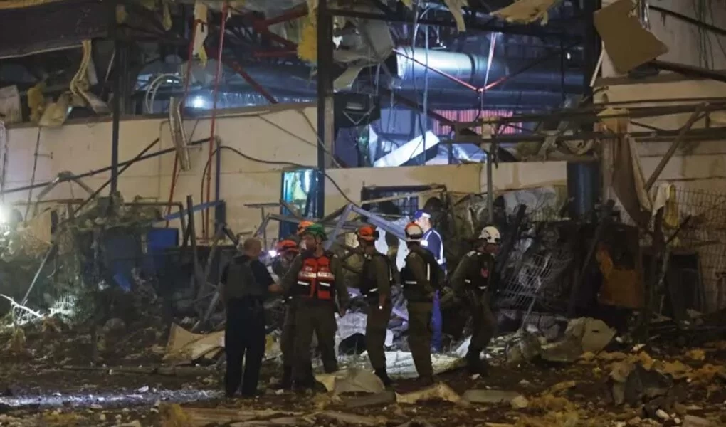 İsrail basını: İran füzeleri İHA fabrikasını vurdu