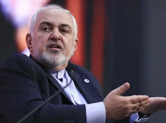 Eski İran Bakanı Zarif'ten ABD ile savaşı bitirme çağrısı