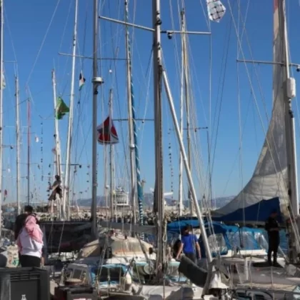 İsrail deniz kuvvetlerinden Gazze yolundaki gemilere müdahale