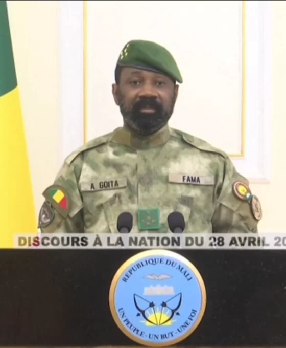 Mali'de tırmanan şiddet: Askeri yönetim sarsılıyor mu?