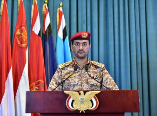 Husiler: Düşmanın adımlarına göre karşılık vereceğiz