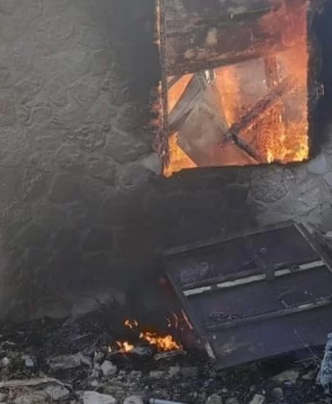 Batı Şeria'da yerleşimci baskını: Ramallah'ta araçlar kundaklandı