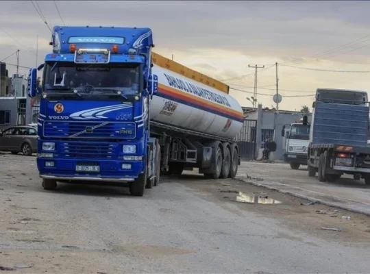 Gazze'ye 4 tır dolusu mutfak gazı girişi yapıldı