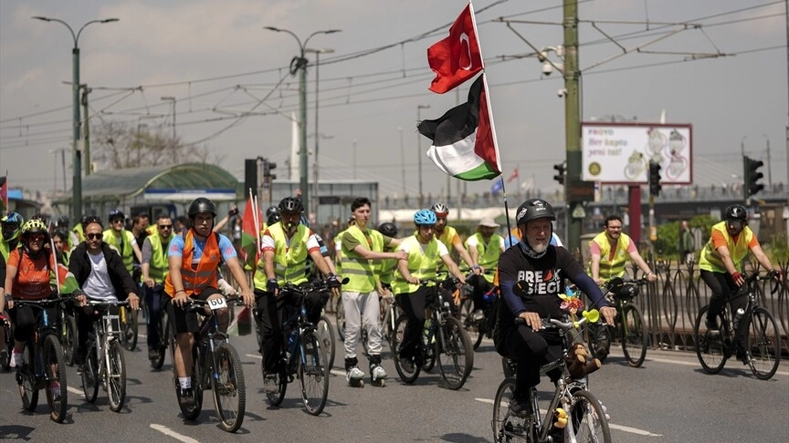 İstanbul'da "Özgürlük Filosu" için pedal çevirdiler