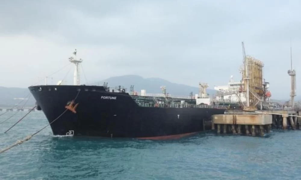 Katar açıklarında yük gemisine saldırı