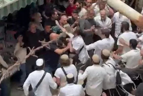 Kudüs'te yerleşimci şiddeti: Aksa yakınlarında cemaat darp edildi