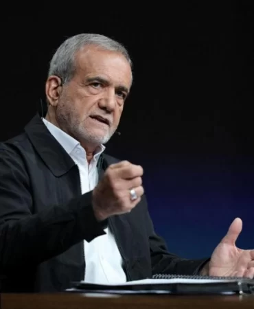 Pezeşkiyan: İran sadece halkının meşru haklarını arıyor