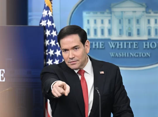 Rubio'dan Beyaz Saray'da renkli şaka