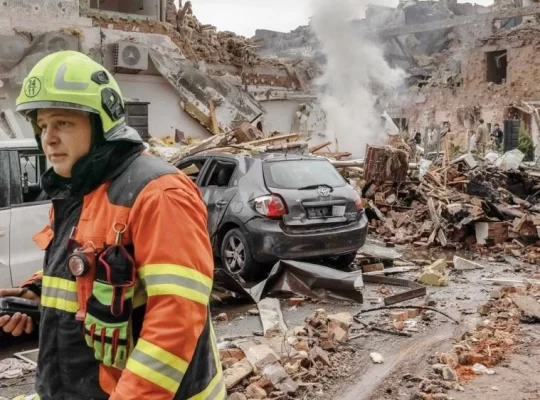 Rusya'dan Kiev'e ağır hava saldırısı: 4 ölü