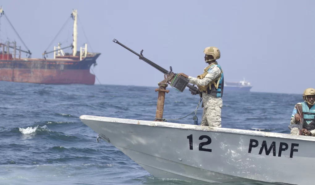 Somali açıklarında korsanlık İran savaşıyla geri döndü