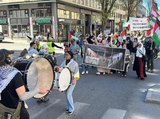 Stockholm’de İsrail’in Gazze ve Lübnan saldırıları protesto edildi