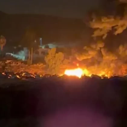 Batı Şeria'da yerleşimci terörü: Araçları ve tarlaları yaktılar