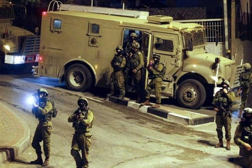 Batı Şeria'da baskın gecesi: El-Bire'de bir genç feci şekilde darp edildi