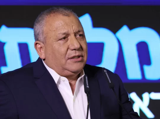 Eisenkot'tan sert salvo: Netanyahu tüm cephelerde başarısız oldu