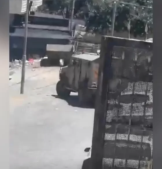 El Halil'de askeri abluka: Yollar kapatıldı
