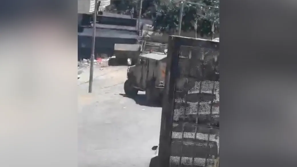 El Halil'de askeri abluka: Yollar kapatıldı
