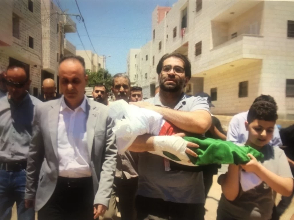 El Halil’de yürek yakan veda: 7 aylık bebek Sam toprağa verildi