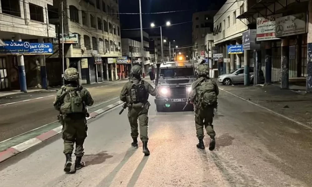 İsrail ordusundan Ramallah'ta gece baskını: Evler arandı