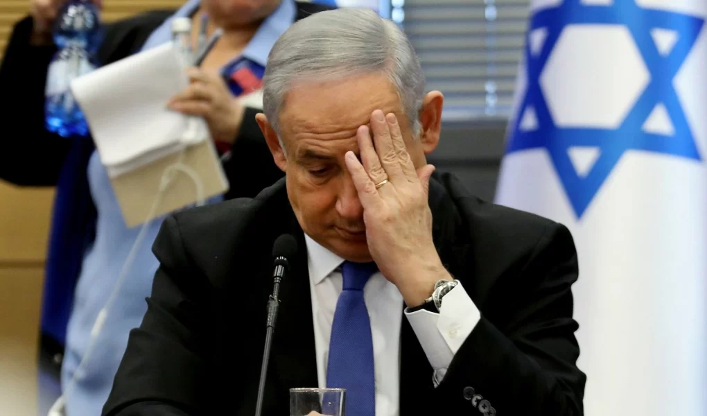 Netanyahu İran saldırısı sonrası kıskaca girdi
