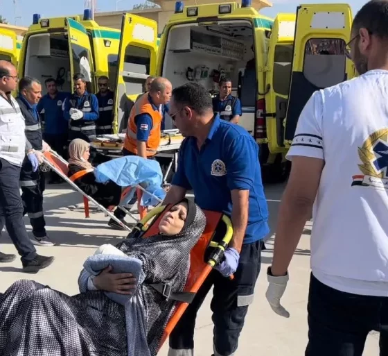 Refah Kapısı 8 Gün Sonra Açıldı: 73 Hasta Tahliye Edildi