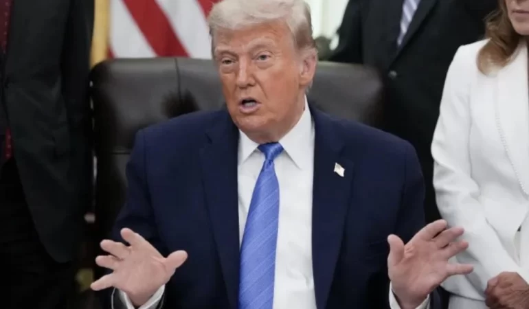 Trump’tan İran’a açık tehdit: Bugün yine çok güçlü vuracağız