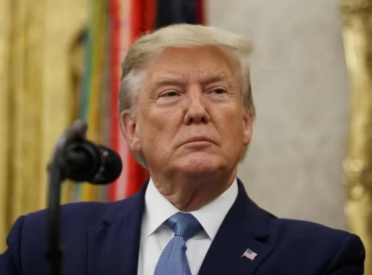 Trump'tan İran'a net tehdit: Apache helikopterimizi düşürdüler, yanıt vereceğiz