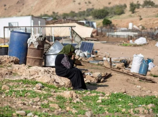 Ürdün Vadisi'nde "susuzluk savaşı": Yerleşimciler bölgeyi insansızlaştırmak istiyor