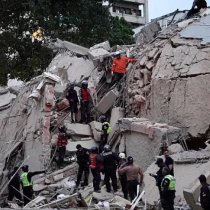 Venezuela'da çifte deprem felaketi: Binalar yerle bir oldu