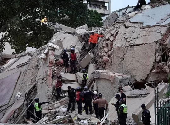 Venezuela'da çifte deprem felaketi: Binalar yerle bir oldu