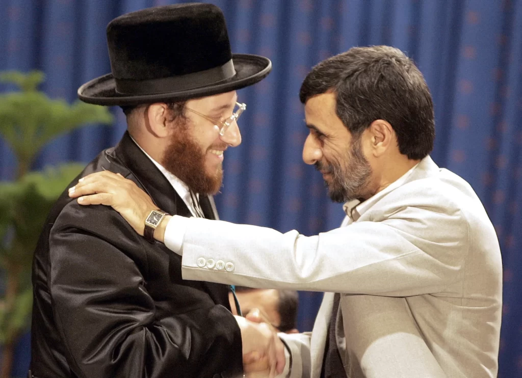Ahmedinejad'den 