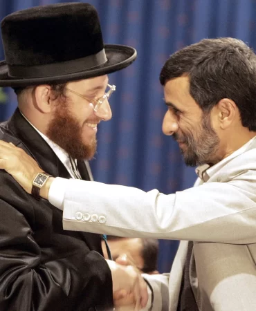 Ahmedinejad'den "Mossad ajanı" suçlamasına sert ret