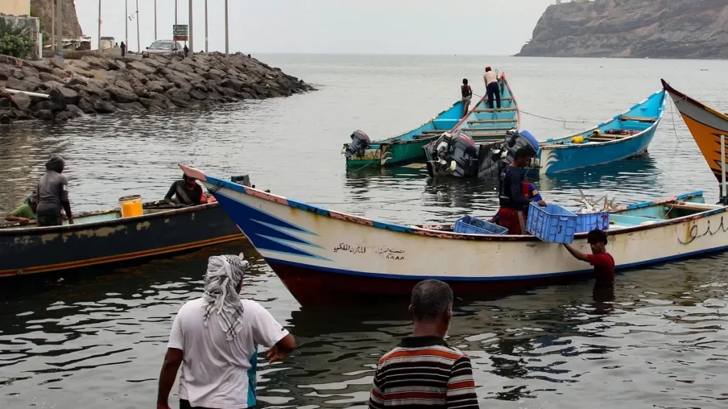 Eritre'de 3 ay tutsak kalan 15 Yemenli balıkçı serbest kaldı