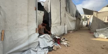 Gazze'de yaz kâbusu: Çadırlar fırına döndü, yaşam cehennem oldu