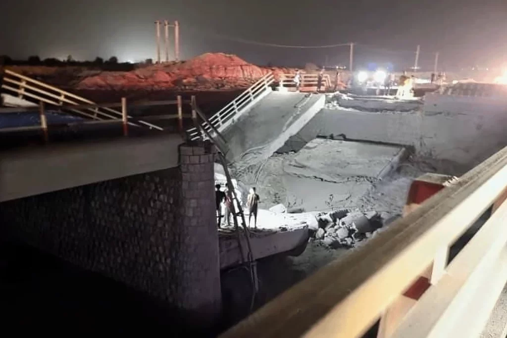 İran'da kritik altyapıya ABD saldırısı: 2 ölü