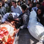 israil-gazzede-sivil-araci-vurdu-can-kayiplari-var