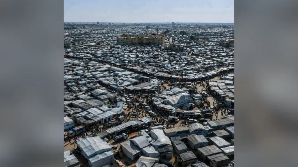 İsrail Gazze'ye barınma malzemesi girişini yasakladı