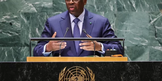 Macky Sall sürpriz bir ziyaretle Senegal’e geri dönüyor
