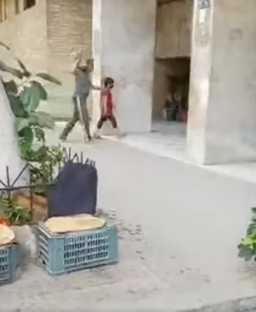 Milyonları ağlatan “gözü görmeyen işçi” videosunun gerçek yüzü