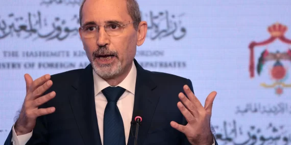 Safadi'den İran'a yanıt: Ürdün'de ABD üssü yok