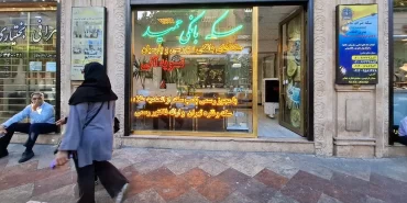 ABD yaptırımları vurdu: Tahran piyasalarında panik ve çöküş
