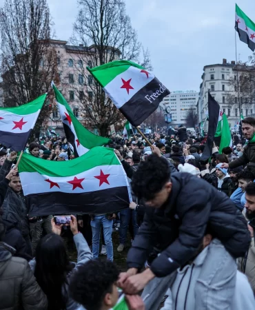 Batı'da koruma kalkanı kalkıyor: Suriyeli mültecilere geri dönüş baskısı