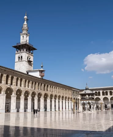 Emevi Camii’nde yüzyıllardır süren gelenek: Her güne özel makamla toplu ezan