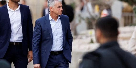 Eski Mossad başkanı dev savunma şirketinin başına geçti